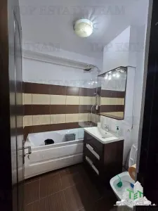 Duplex Indepententei -- central - vanzare - Braila - foto 9