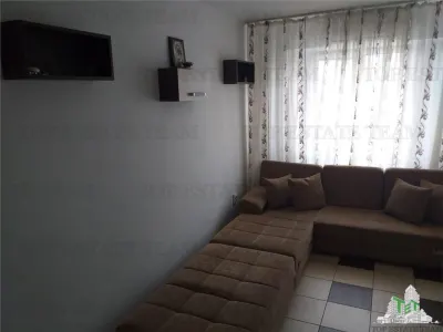 Apartament 3 camere - elegant - Calea Calarasilor - Braila - vanzare - foto 4