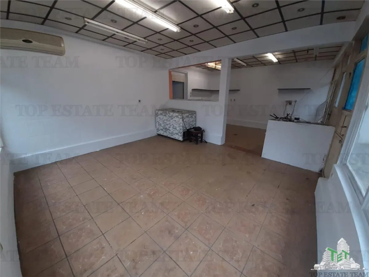 Spatiu comercial Sebastian - Dunavat  cu teren si  ,posibilitate  garare 2   masini  liber - foto 8