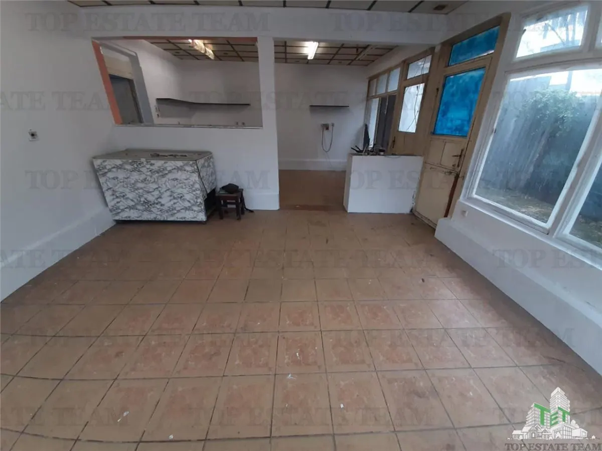 Spatiu comercial Sebastian - Dunavat  cu teren si  ,posibilitate  garare 2   masini  liber - foto 9