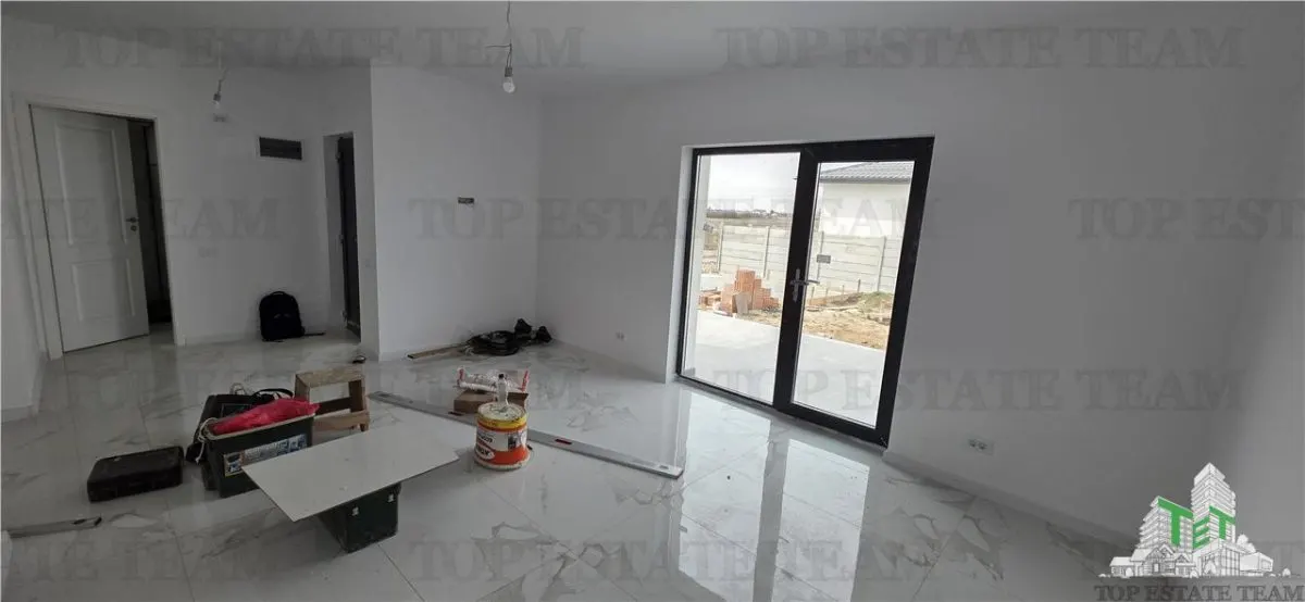 Vila individuala moderna cu 4 camere , 2 bai ,terasa 25mp, incalzire in pardoseala, 2 locuri de parcare - foto 12