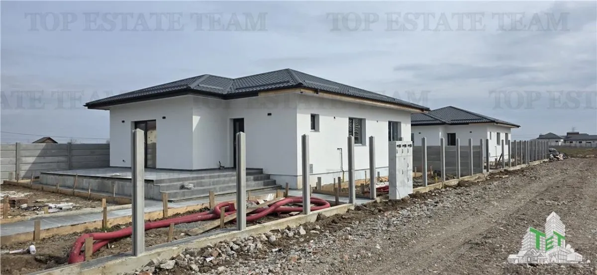 Vila individuala moderna cu 4 camere , 2 bai ,terasa 25mp, incalzire in pardoseala, 2 locuri de parcare - foto 9