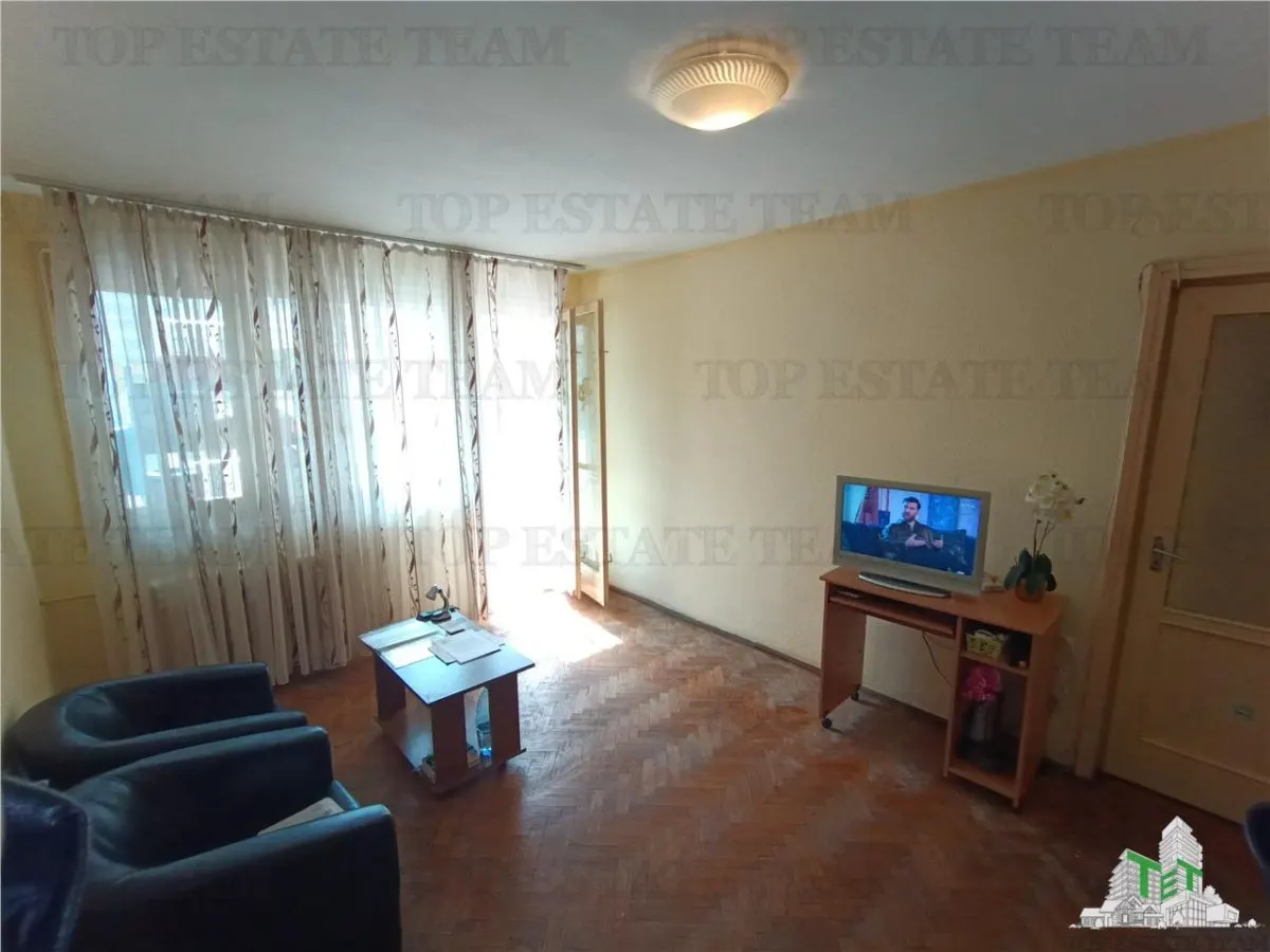 Apartament luminos cu doua camere pe Calea Giulesti cu balcon de aproape 12mp la 3 minute de stadionul RAPID. - foto 1