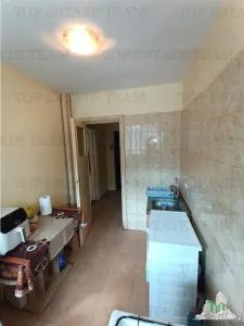 Apartament luminos cu doua camere pe Calea Giulesti cu balcon de aproape 12mp la 3 minute de stadionul RAPID. - foto 7