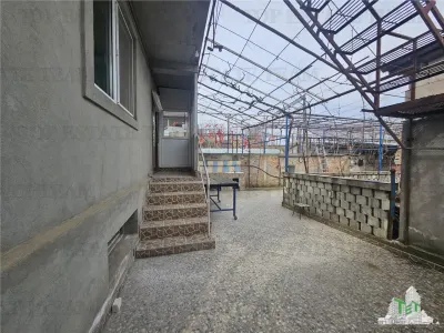 Casa 4 camere plus anexe zona gara Medgidia, Constanta - foto 9