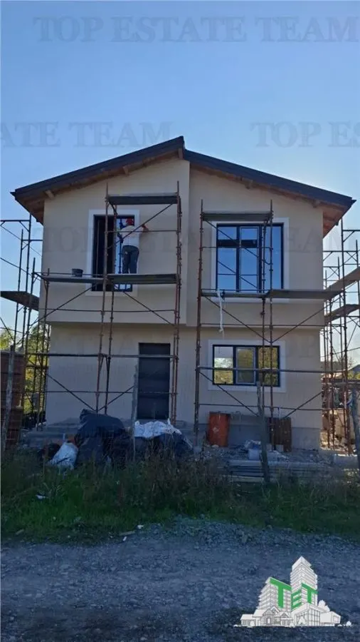 Vila 5 camere de vanzare in Frumusani, ideala investitie - foto 2