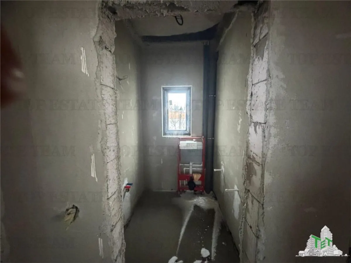 Vila 5 camere de vanzare in Frumusani, ideala investitie - foto 14