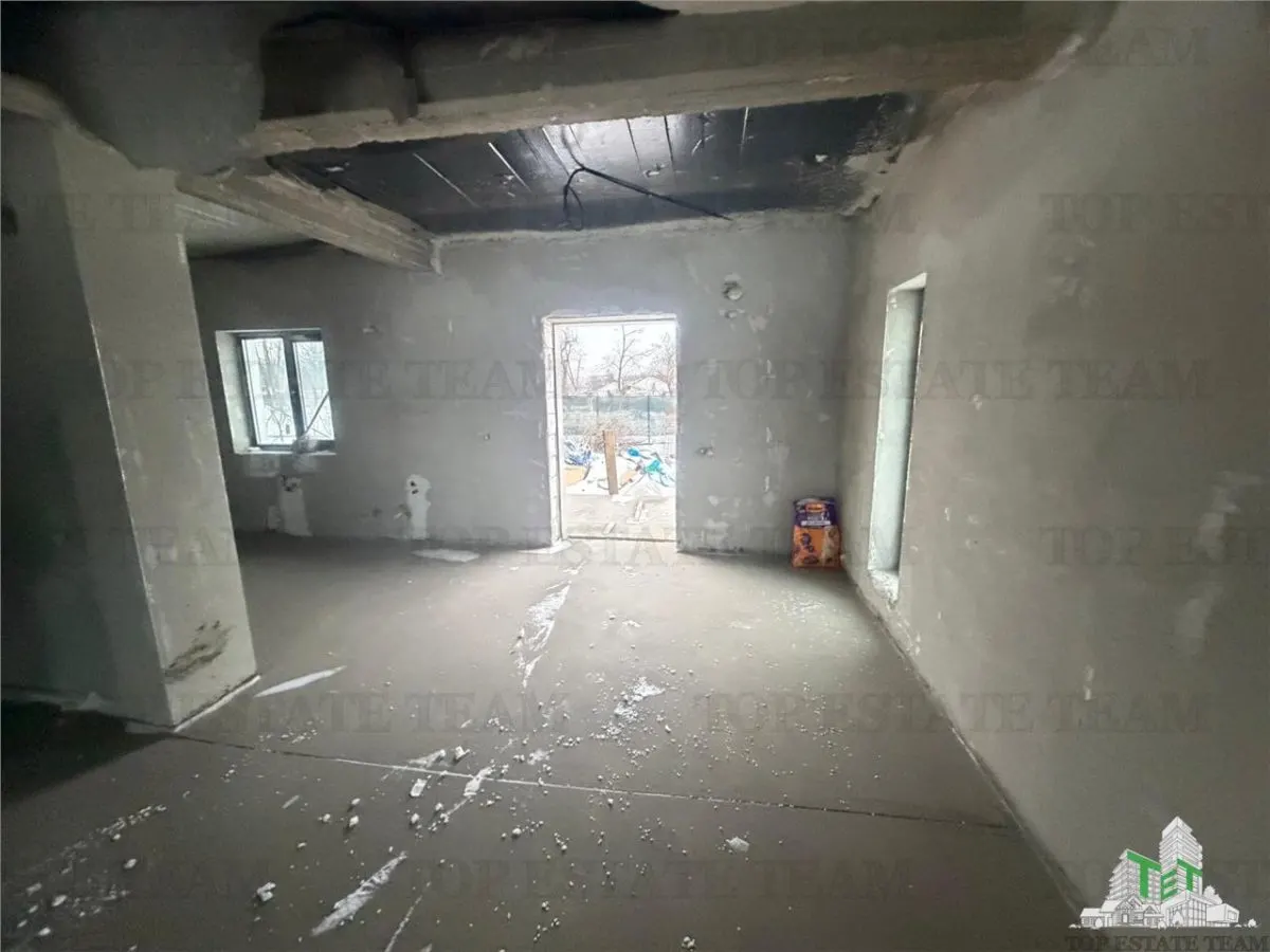 Vila 5 camere de vanzare in Frumusani, ideala investitie - foto 10