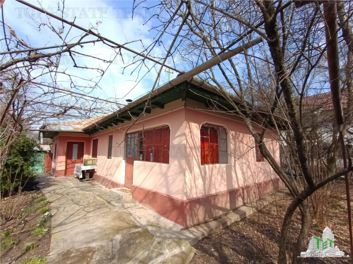 Casa taraneasca traditionala pe parter cu gradina si livada 1700mp in Gruiu, la 10 min de DN1 si la 4 min de A3. - foto 1