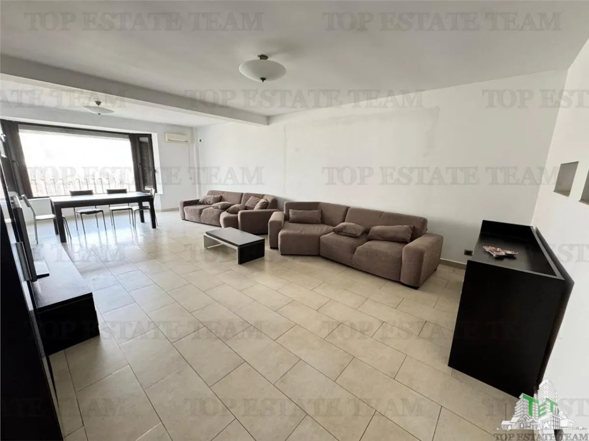 Vila P+1+M, 229 mp, 4 dormitoare, gradina si 4 parcari - foto 2