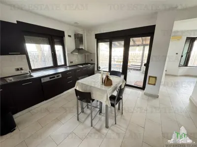 Vila P+1+M, 229 mp, 4 dormitoare, gradina si 4 parcari - foto 4