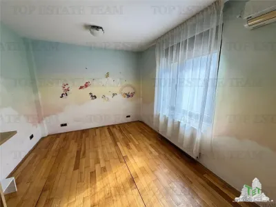 Vila P+1+M, 229 mp, 4 dormitoare, gradina si 4 parcari - foto 7