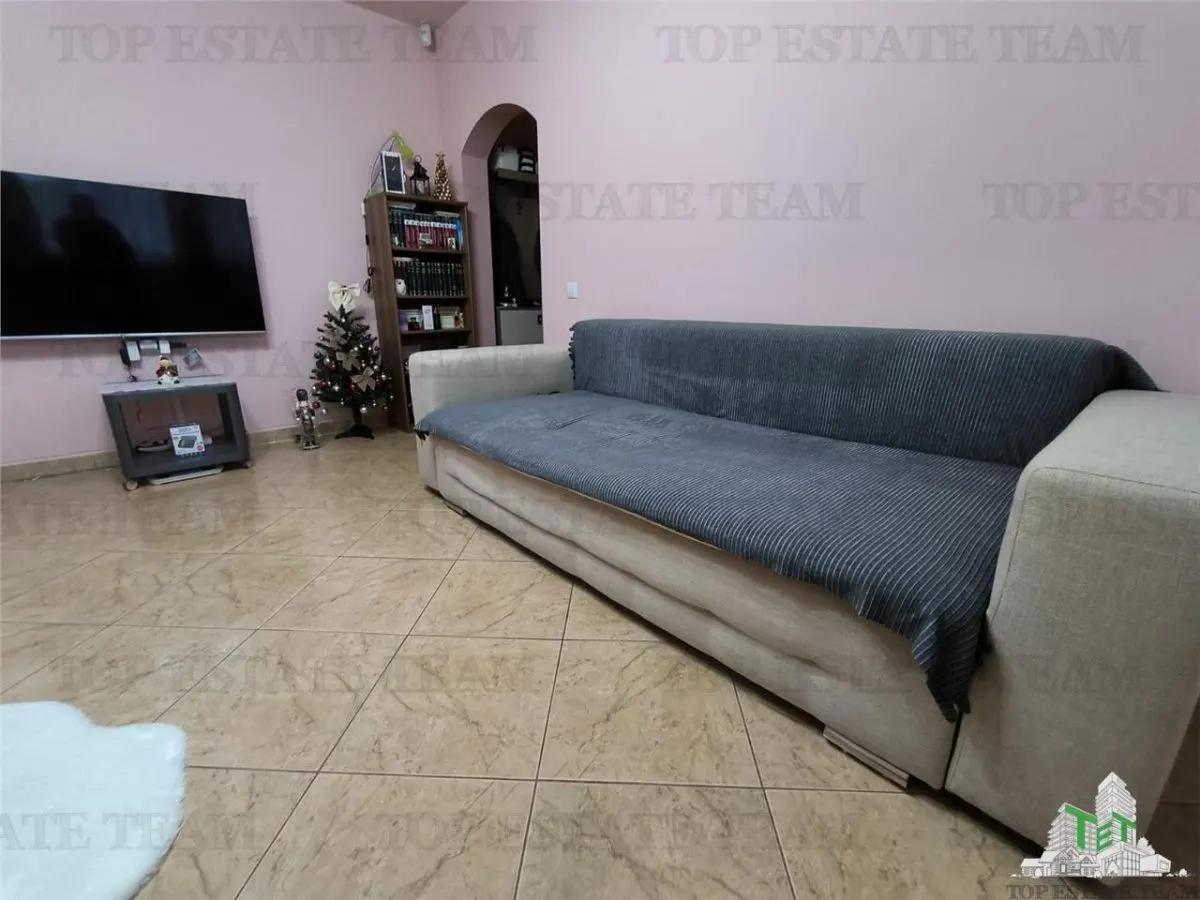 Apartament de vanzare 3 camere amenajat cu gust in zona Giulesti - foto 2