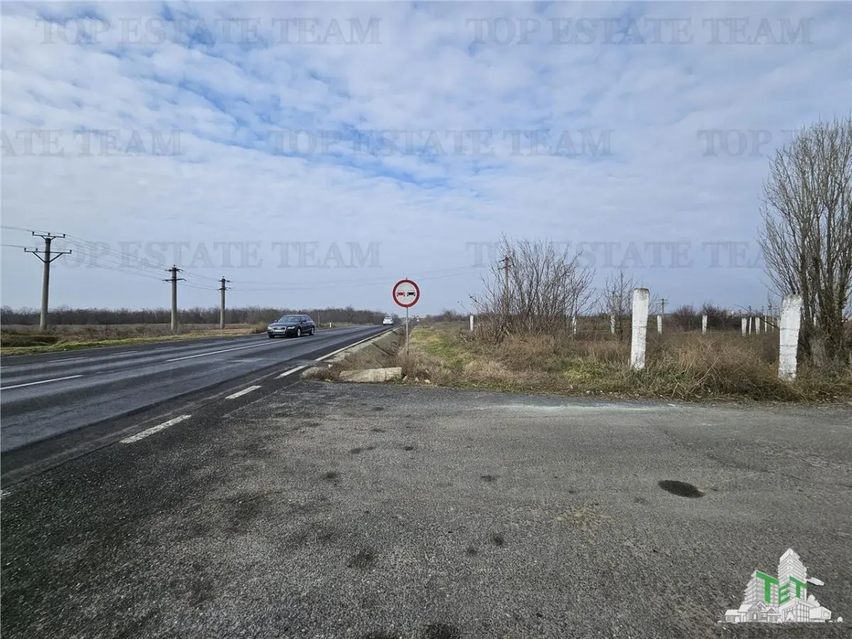 Teren intravilan cu deschidere la DNE, Harsova - foto 1