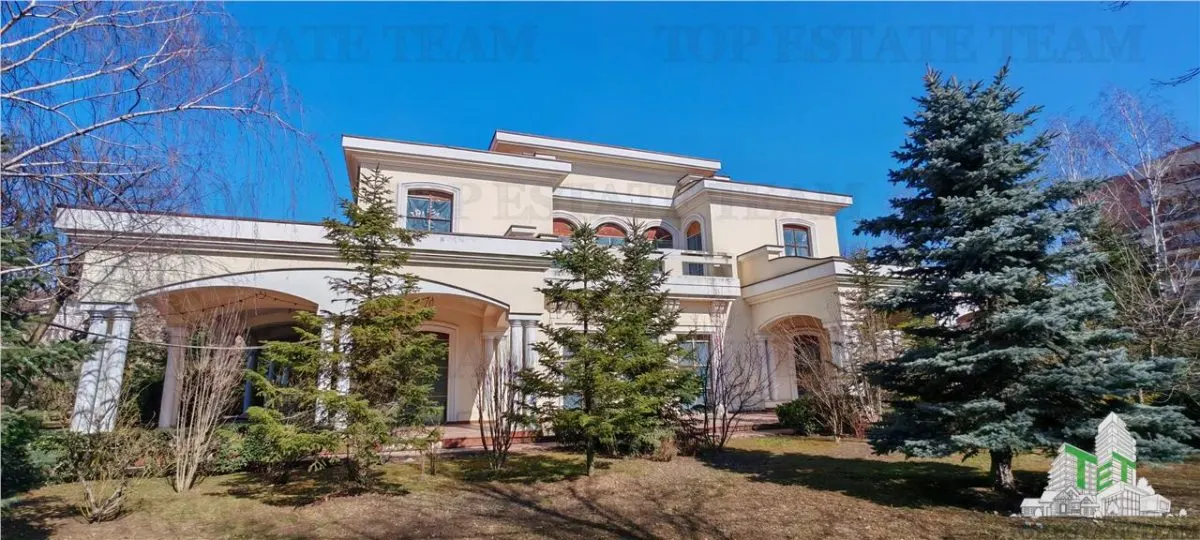 Vila somptuoasa, 10 + camere, S+P+1, 1100mp utili, cu toate utilitatile, in  sector 6 Bucuresti zona Valea  Oltului - foto 1