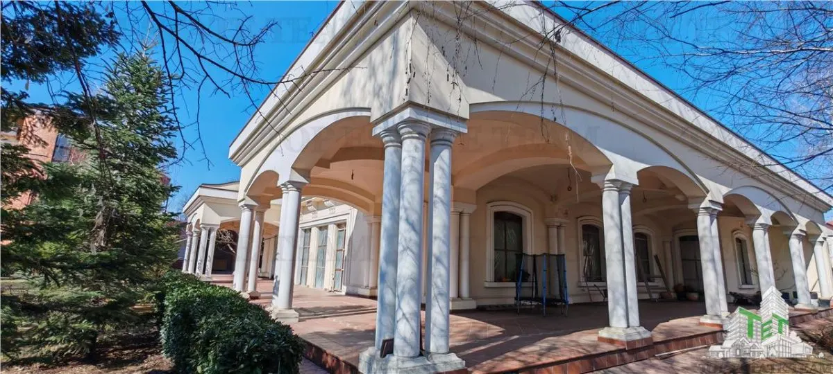 Vila somptuoasa, 10 + camere, S+P+1, 1100mp utili, cu toate utilitatile, in  sector 6 Bucuresti zona Valea  Oltului - foto 4