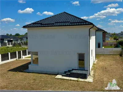 Casa individuala tip P+1+Pod  LA CHEIE cu 128 mp utili si 500mp de curte - foto 5