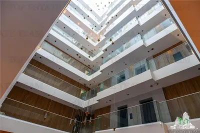 Vanzare imediata. Acte complete. De vanzare - apartament 3 camere, cu terasa, Baneasa. - Bucuresti
