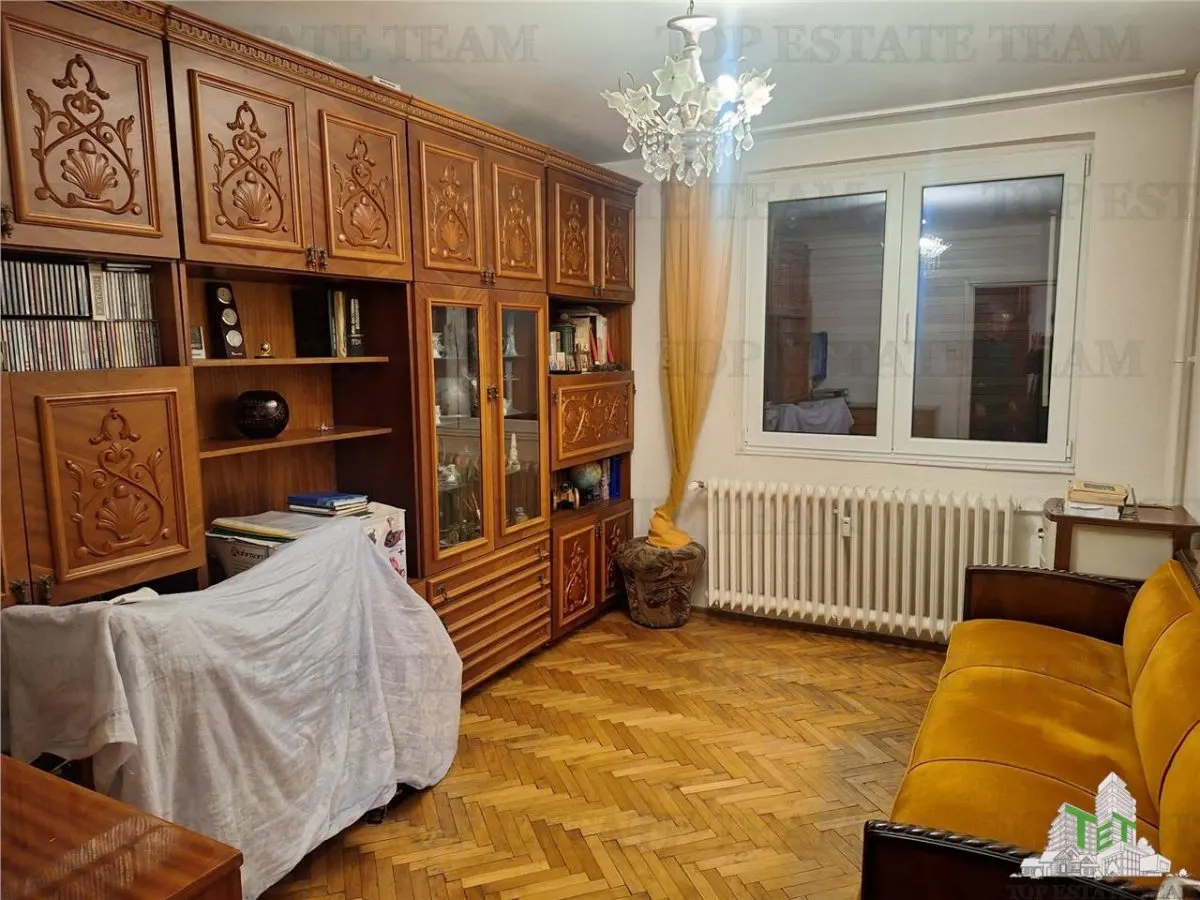 Apartament cu 3 camere langa scoala cu o pozitionare strategica. - foto 1
