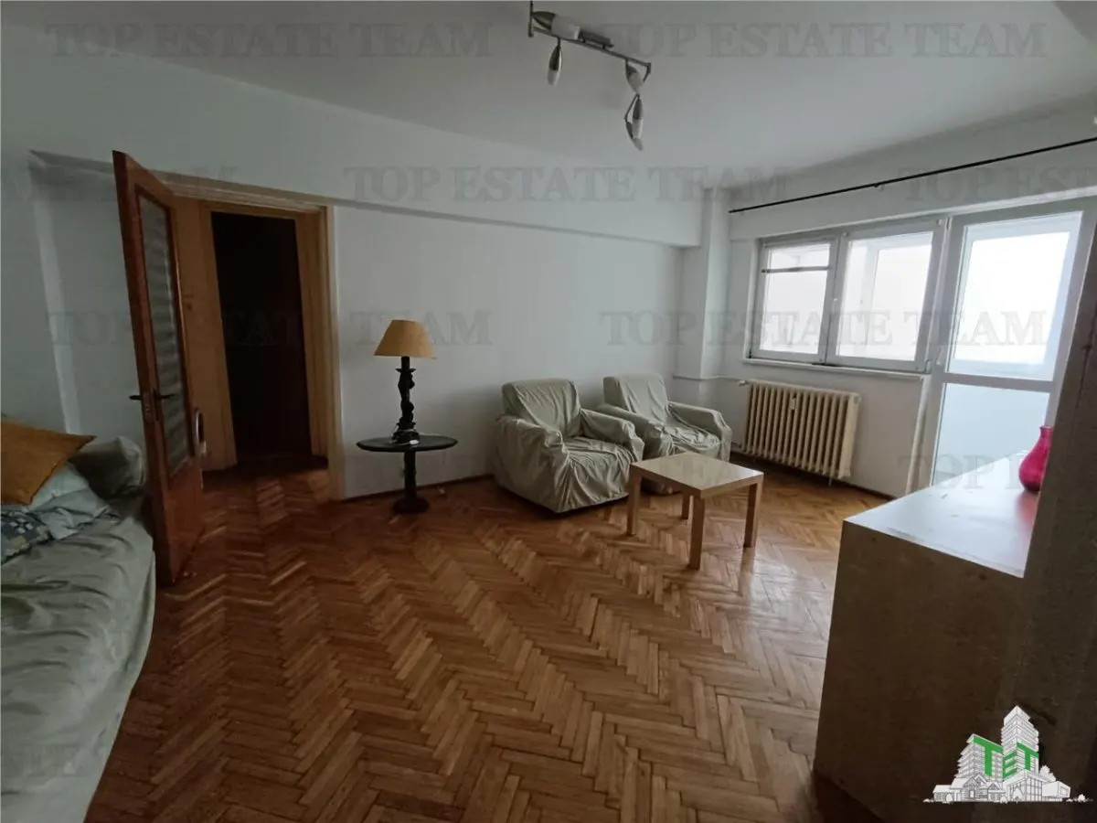 Vanzare apartament 3 camere vedere spate Ion Mihalache - foto 1