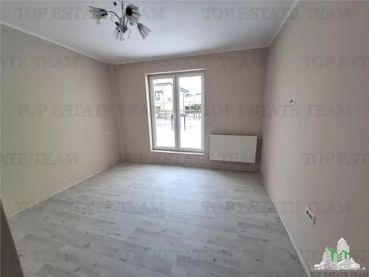 For Sale/Villa Family/Complex Privat/Lac/Crevedia - foto 9