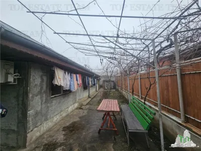 Casa individuala 3 camere, curte libera 225 mp, zona Piata Resita - foto 4