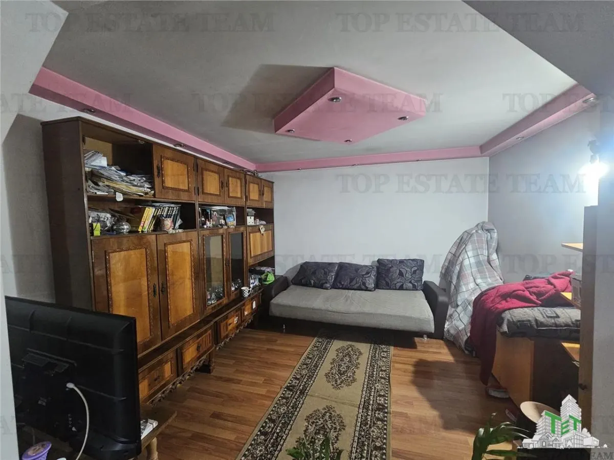 Casa individuala 3 camere, curte libera 225 mp, zona Piata Resita - foto 6