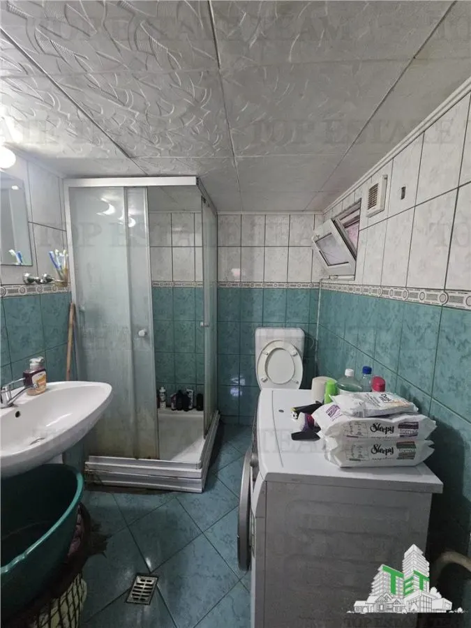 Casa individuala 3 camere, curte libera 225 mp, zona Piata Resita - foto 10