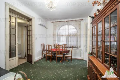 Vila de vanzare  - Zona Victoriei | Pretabil birouri, clinica sau rezidential - Bucuresti