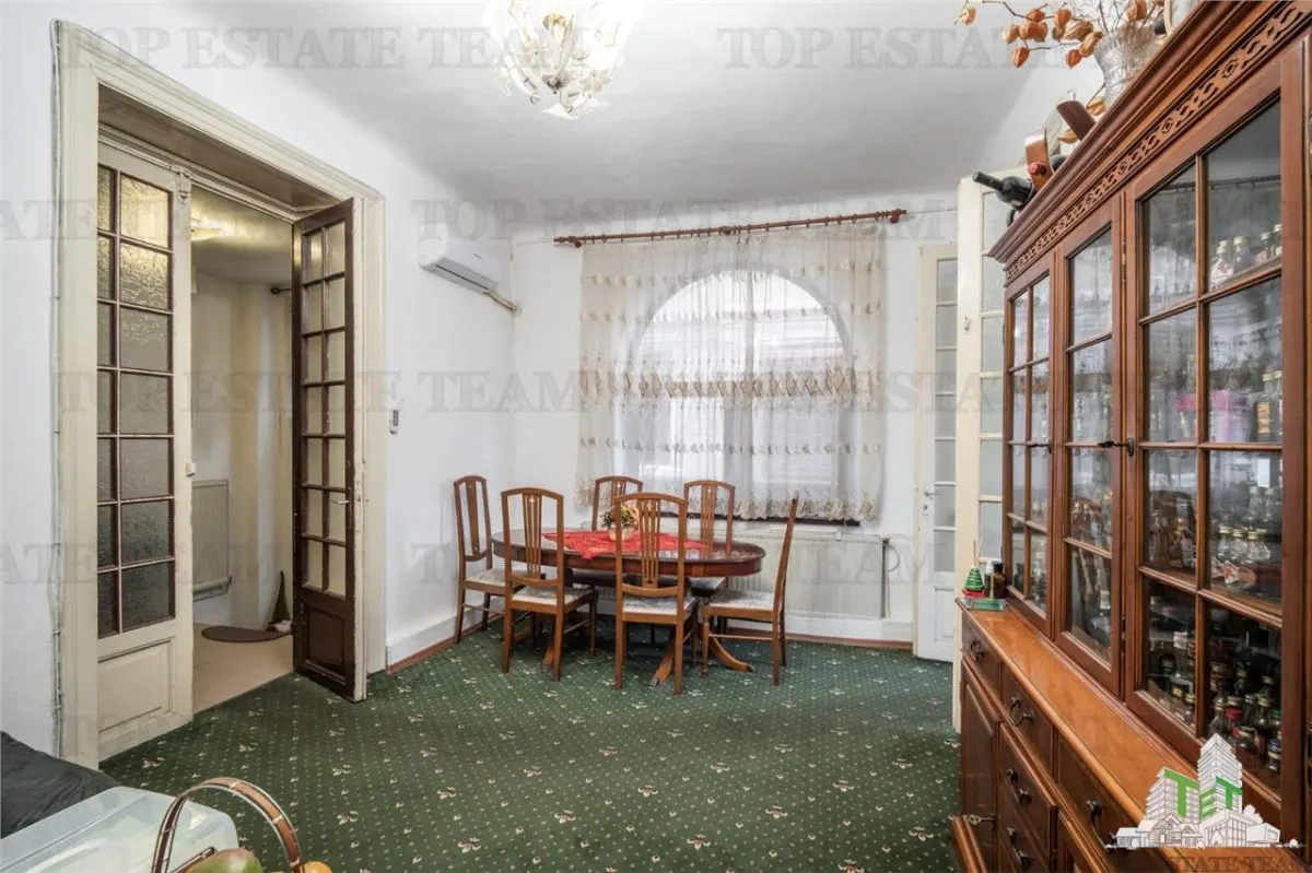 Vila de vanzare  - Zona Victoriei | Pretabil birouri, clinica sau rezidential - foto 1