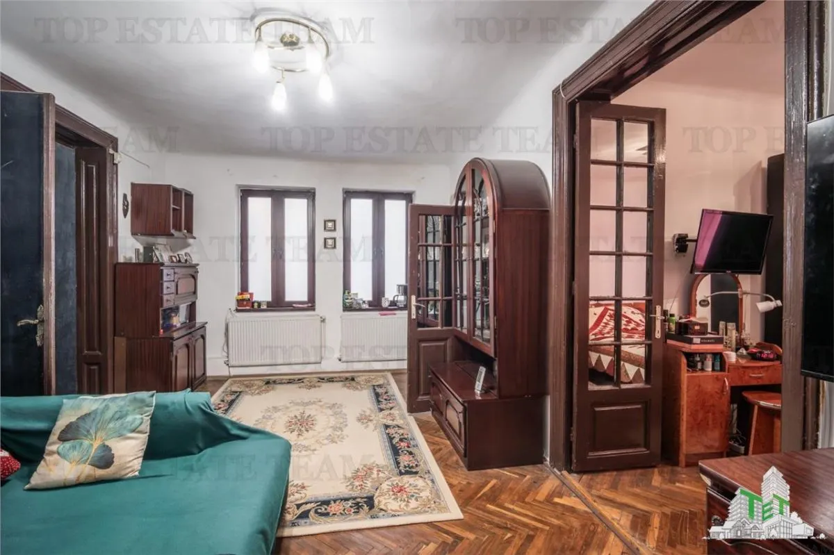 Vila de vanzare  - Zona Victoriei | Pretabil birouri, clinica sau rezidential - foto 12