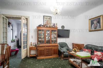 Vila de vanzare  - Zona Victoriei | Pretabil birouri, clinica sau rezidential - foto 3