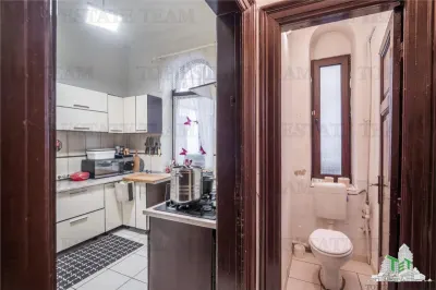 Vila de vanzare  - Zona Victoriei | Pretabil birouri, clinica sau rezidential - foto 10