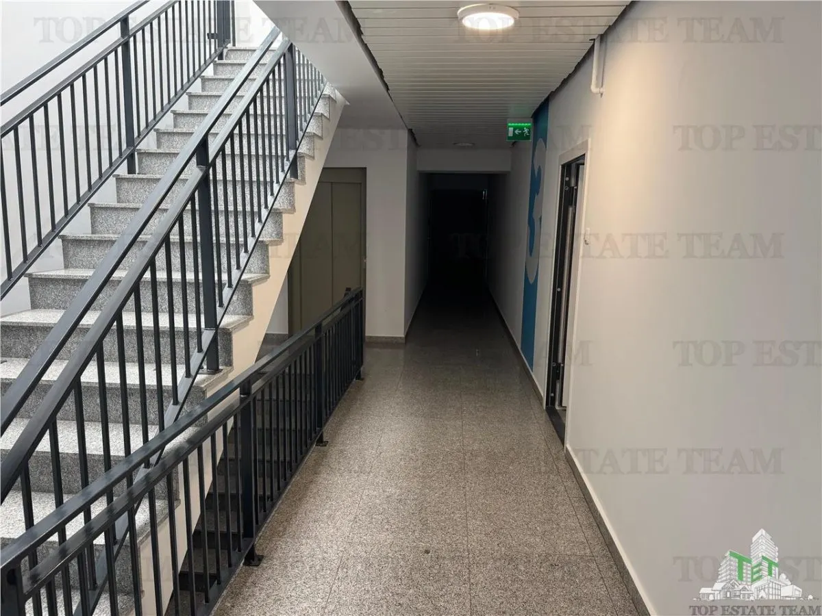 Apartament cu 4 camere de vanzare in zona de Nord - foto 3