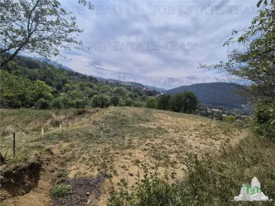 Teren intravilan pentru investitie turistica, 4000 mp, langa Club Vila Bran cu peisaj de poveste - foto 4