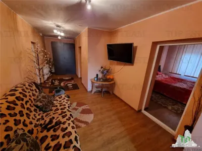 2 case  la pret de una in Valu lui Traian, Constanta - foto 17