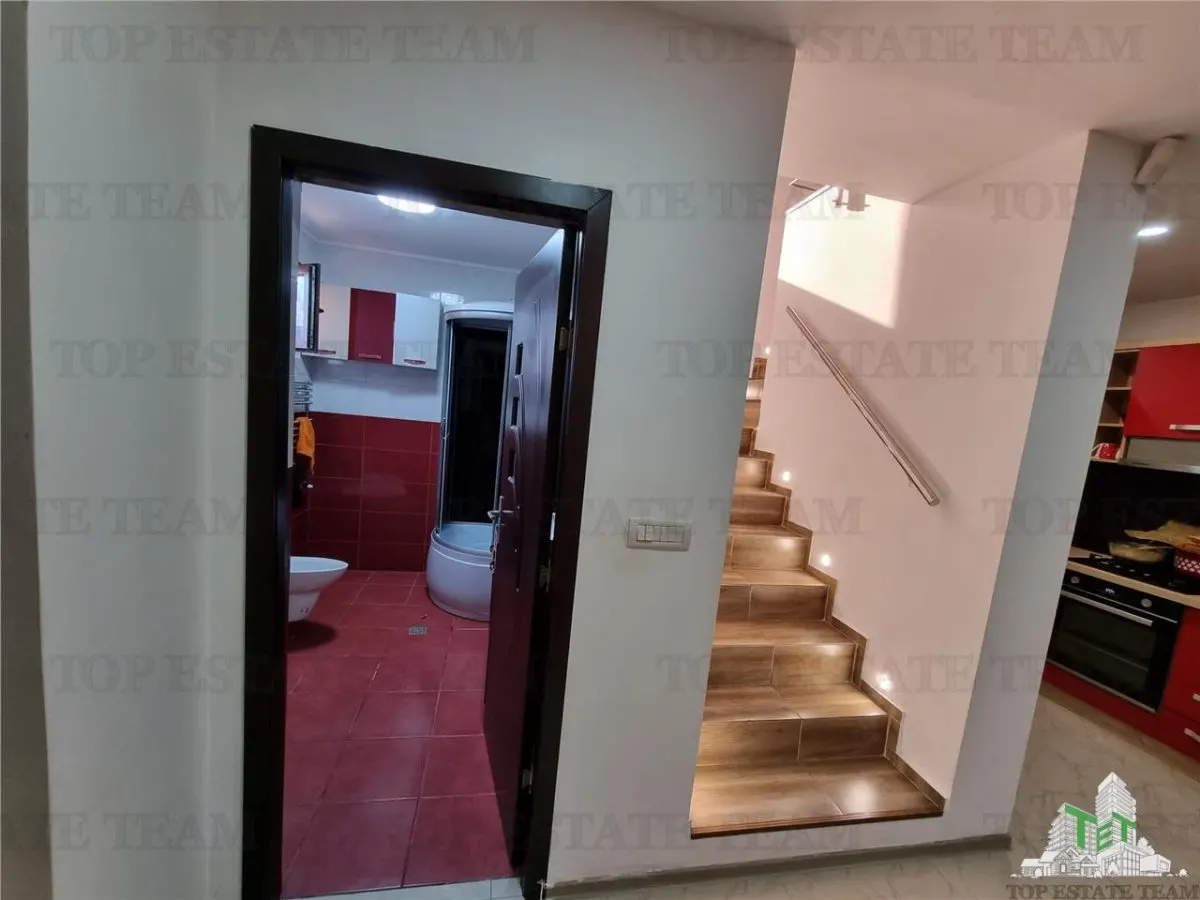 2 case  la pret de una in Valu lui Traian, Constanta - foto 19