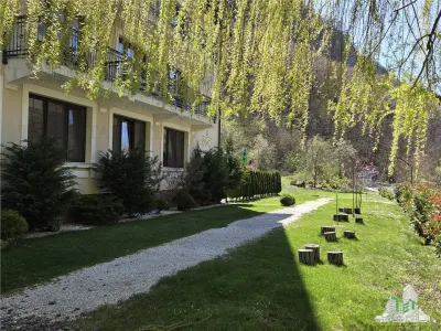 Pensiune 4* in Baile Herculane, investitie turism - Baile Herculane
