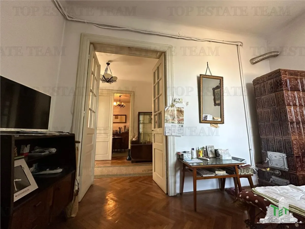 Apartament 3 camere , zona Matache, RS 1, central,  pentru locuit sau investitie - foto 2