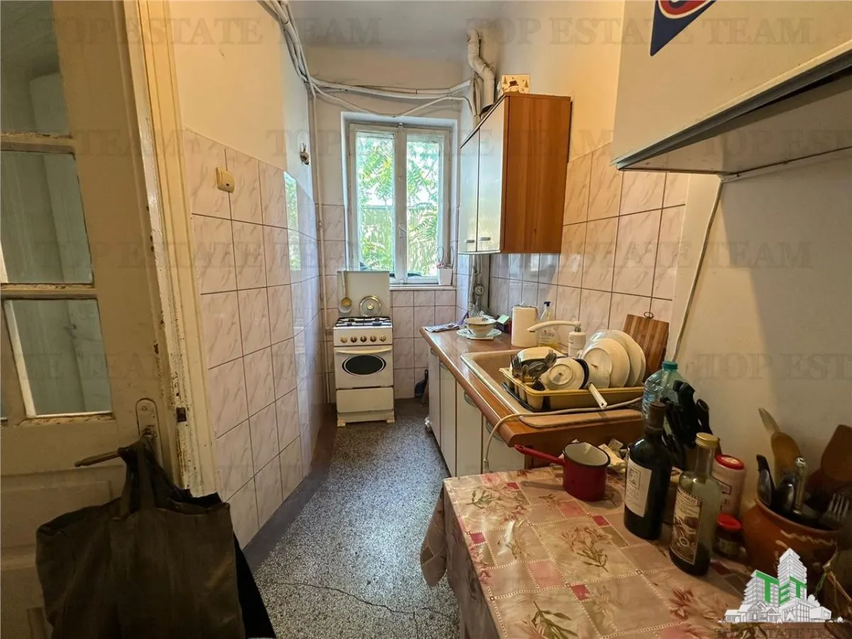 Apartament 3 camere , zona Matache, RS 1, central,  pentru locuit sau investitie - foto 8