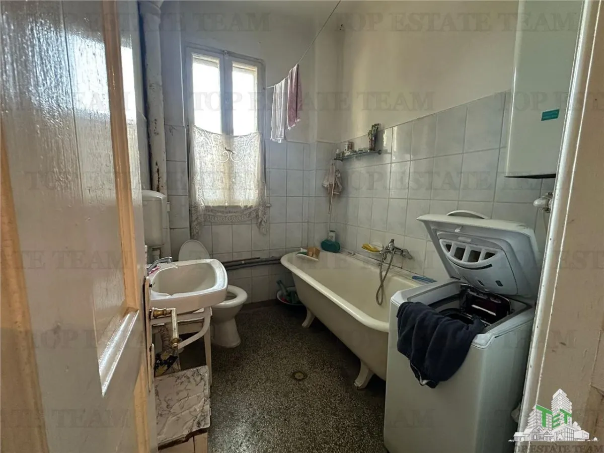 Apartament 3 camere , zona Matache, RS 1, central,  pentru locuit sau investitie - foto 9