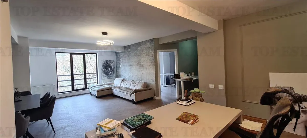Apartament cu 4 camere de vanzare in zona Arcul de Triumf - foto 1
