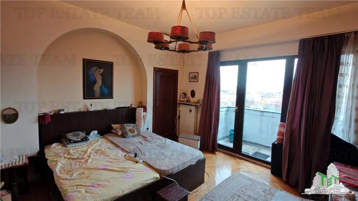 Apartament de 3 camere ultracentral, 2 intrari, lift cu acces privat, pod pentru depozitare, centrala proprie, in sectorul 2 - foto 11
