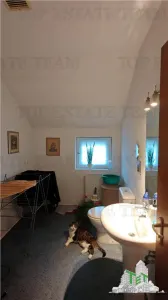 Apartament de 3 camere ultracentral, 2 intrari, lift cu acces privat, pod pentru depozitare, centrala proprie, in sectorul 2 - foto 21
