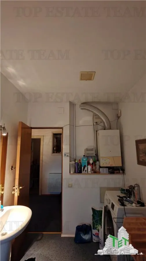 Apartament de 3 camere ultracentral, 2 intrari, lift cu acces privat, pod pentru depozitare, centrala proprie, in sectorul 2 - foto 24