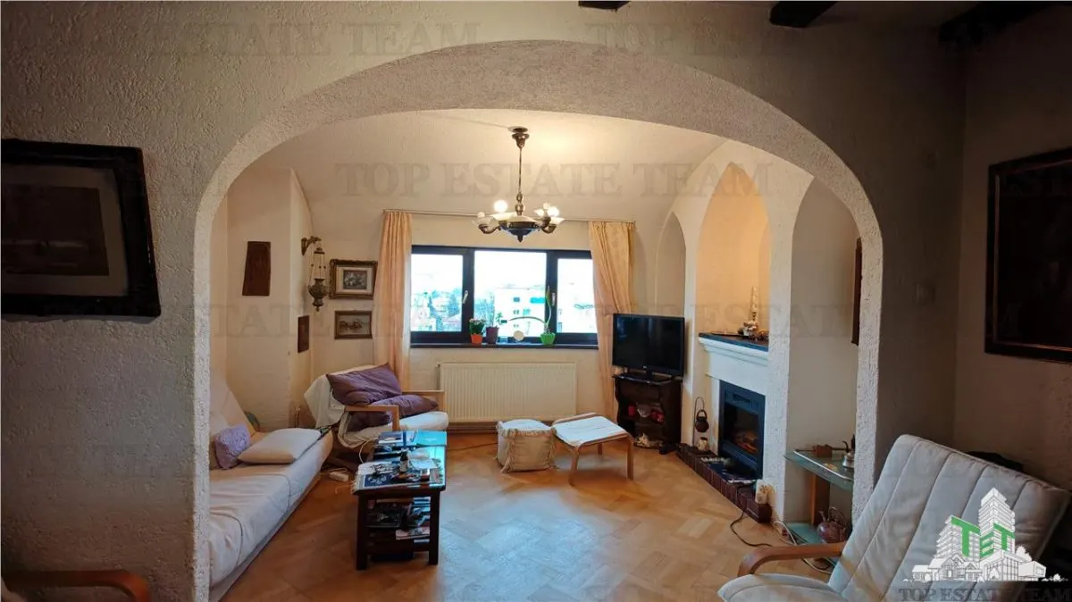 Apartament de 3 camere ultracentral, 2 intrari, lift cu acces privat, pod pentru depozitare, centrala proprie, in sectorul 2 - foto 4