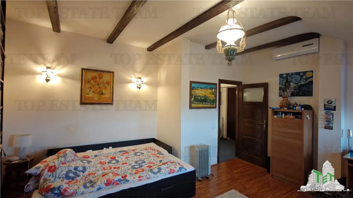 Apartament de 3 camere ultracentral, 2 intrari, lift cu acces privat, pod pentru depozitare, centrala proprie, in sectorul 2 - foto 8