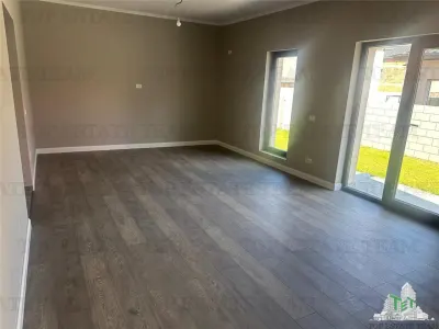 Casa inidividuala, superba pe parter, cu garaj si 4 camere spatioase, si toate utilitatile, Bragadiru ( Leroy Merlin ) - foto 7