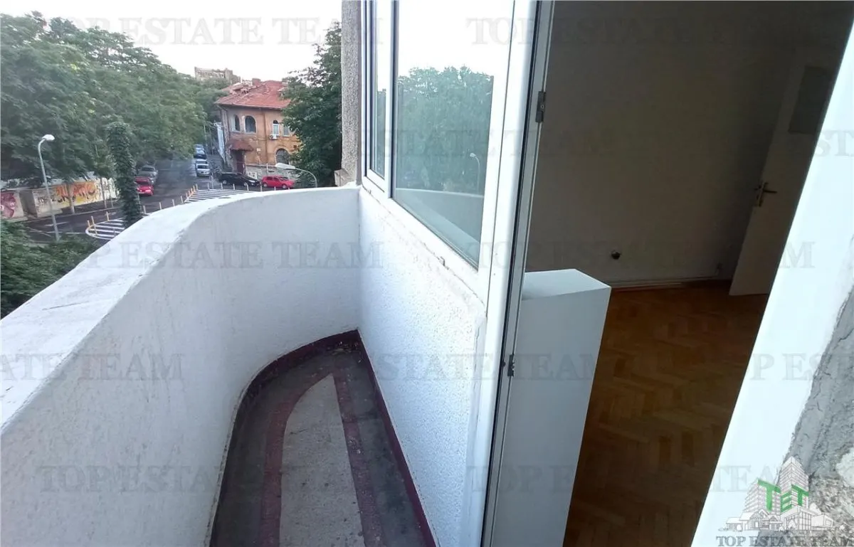 Apartament 3 camere de vanzare, zona Armeneasca - foto 19
