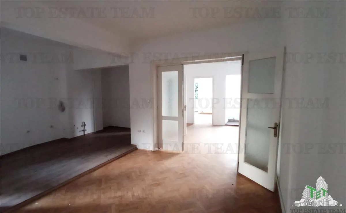 Apartament 3 camere de vanzare, zona Armeneasca - foto 3